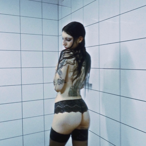 Loneliest Girl (feat. Jayden Hammer & bodyimage) – Single