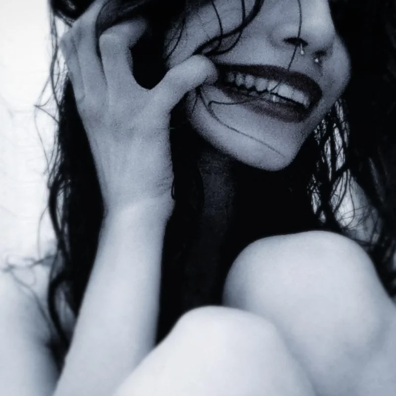 iCan’tSmileWithMyTEETH – Single